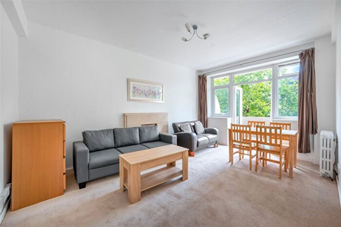 1 Bedroom Flat For Sale In Wellesley Court, Maida Vale, London, W9