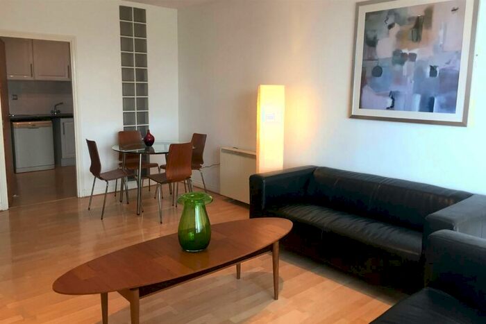 2 Bedroom Apartment To Rent In Boxworks, Tenby Street North, B1