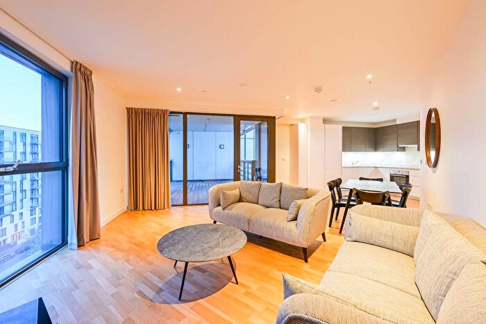3 Bedroom Flat To Rent In Lunaria House, East Village, Stratford, London, E20