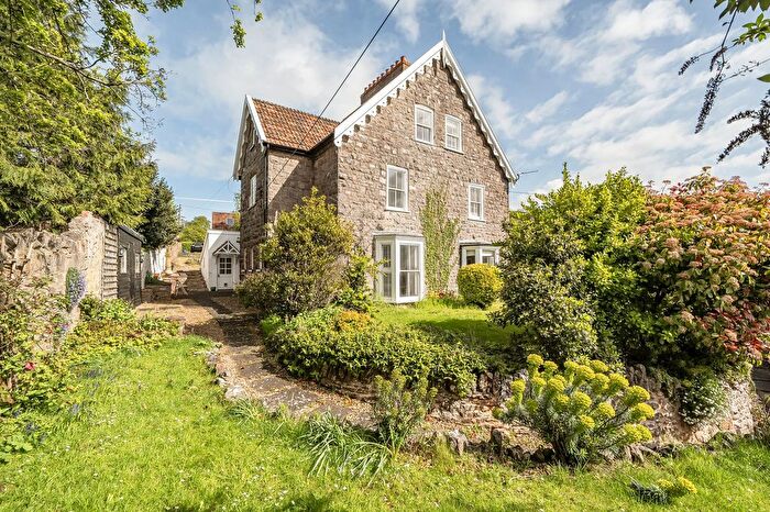 4 Bedroom Semi-Detached House For Sale In Ropers Lane, Wrington, BS40