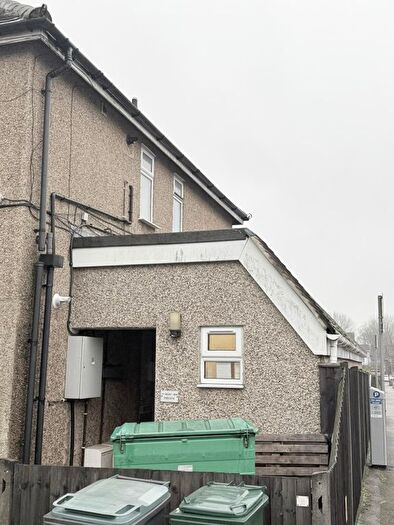 2 Bedroom Flat To Rent In Mount View, Rickmansworth, WD3