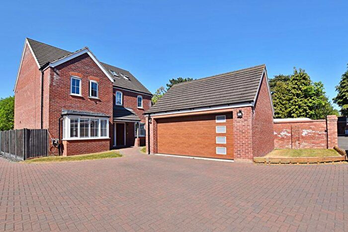 5 Bedroom Detached House For Sale In Newark Road, Lincoln, LN6