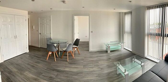 2 Bedroom Flat To Rent In Orange Grove House Sherwood Street, Manchester, M14