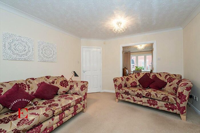 4 Bedroom Detached House For Sale In Monks Field Close, Coventry, CV4