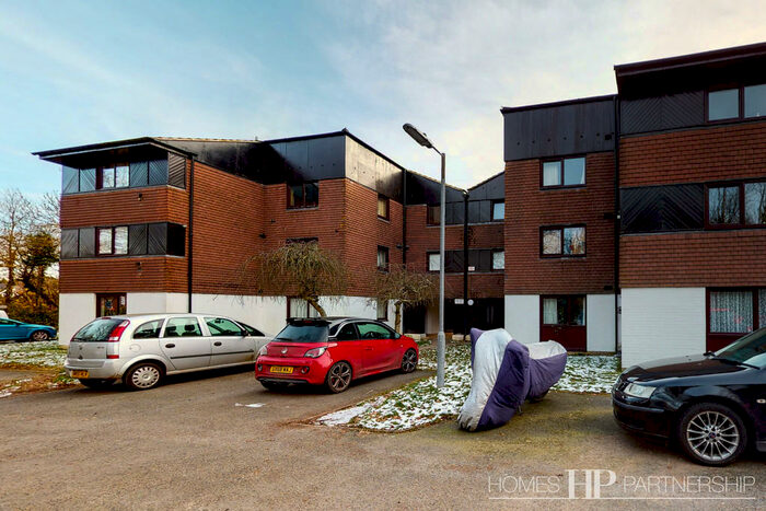 Apartment To Rent In Camelot Court, Ifield, RH11