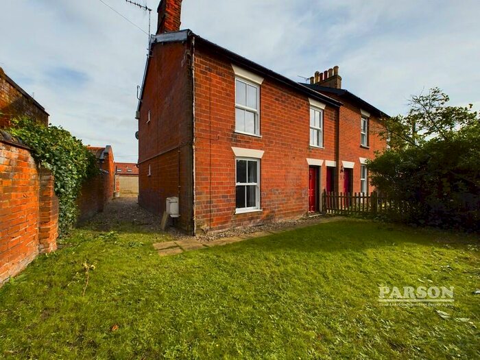 3 Bedroom End Of Terrace House To Rent In Roydon Road, Diss, Norfolk, IP22