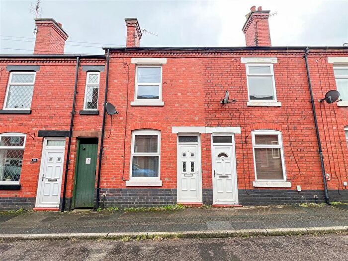2 Bedroom Terraced House For Sale In Westwood Grove, Leek, ST13