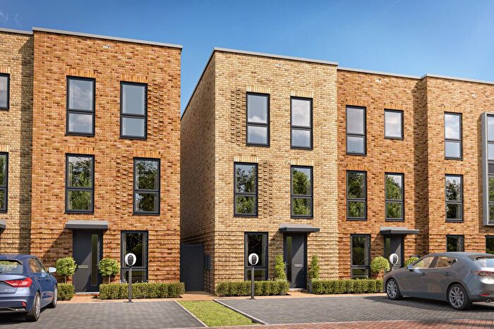 4 Bedroom End Of Terrace House For Sale In "Haversham" At Elmers Gate, Via Woodside Link Road, Houghton Regis, LU5