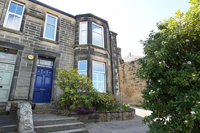 4 Bedroom Semi Detached House For Sale In Harburn Road, West Calder, EH55