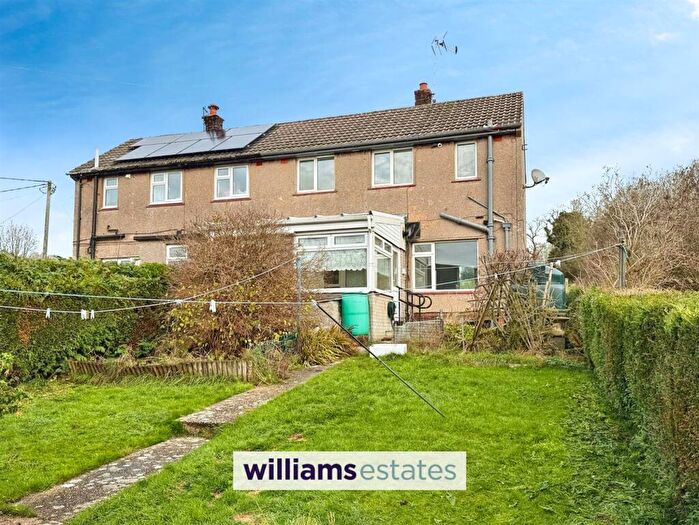 2 Bedroom House To Rent In Graianrhyd, Llanarmon-Yn-Ial, CH7