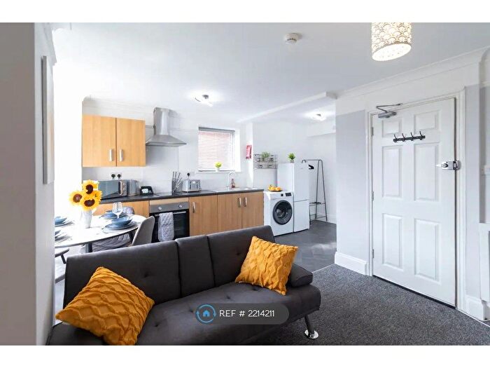 1 Bedroom Flat To Rent In Merton Road, Southsea, PO5