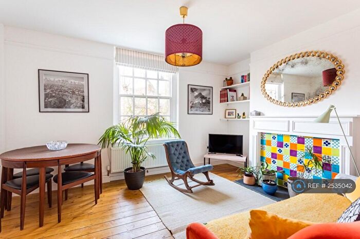 2 Bedroom Flat To Rent In Croftdown Road, London, NW5