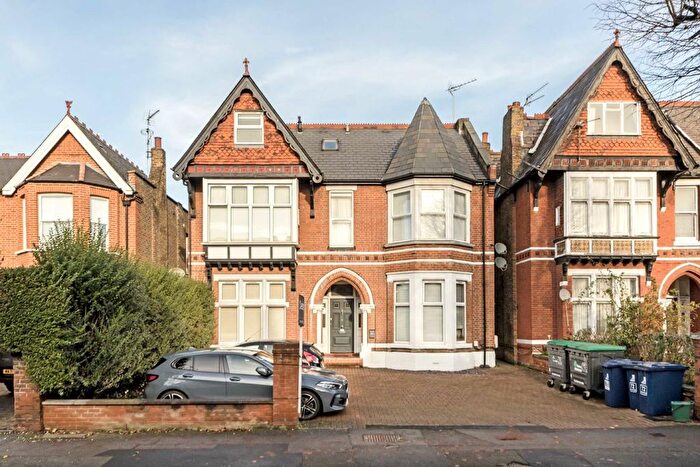 1 Bedroom Flat To Rent In Gordon Road, London, W5