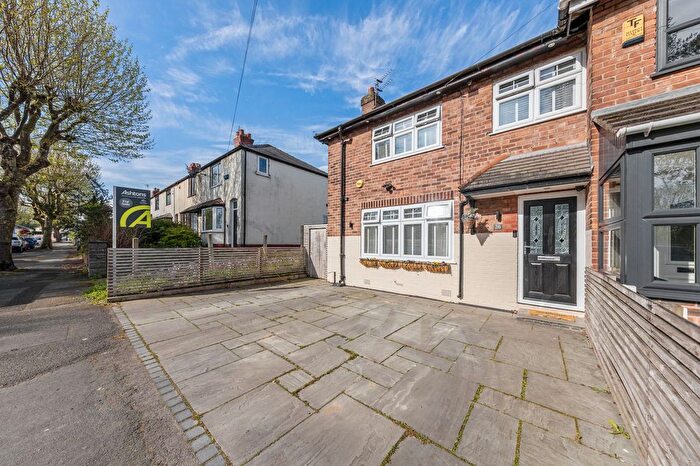 3 Bedroom Semi-Detached House For Sale In Mortimer Avenue, Warrington, WA2