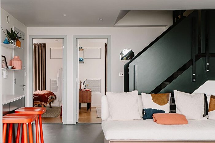 3 Bedroom Flat To Rent In Balfron Tower, St Leonards Road, London, E14