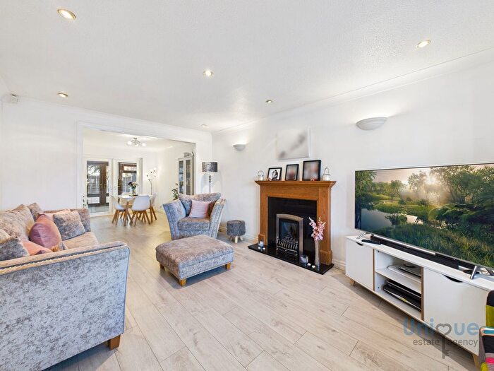 4 Bedroom Detached House For Sale In Wolsey Close, Thornton-Cleveleys, FY5