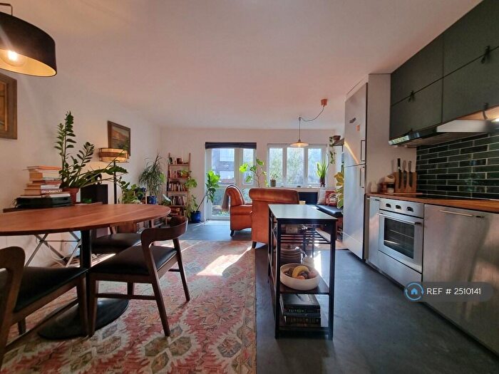 1 Bedroom Flat To Rent In Shepherdess Walk, London, N1