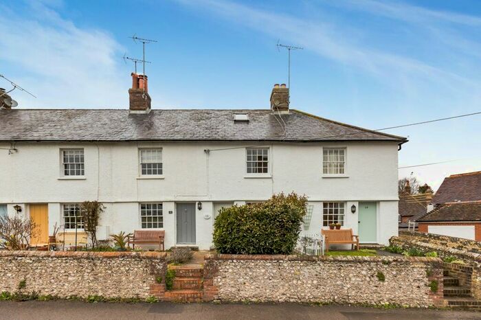 2 Bedroom Terraced House To Rent In Sir Georges Place, Steyning, BN44