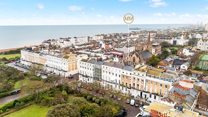 3 Bedroom Apartment For Sale In Sussex Square, Brighton, BN2