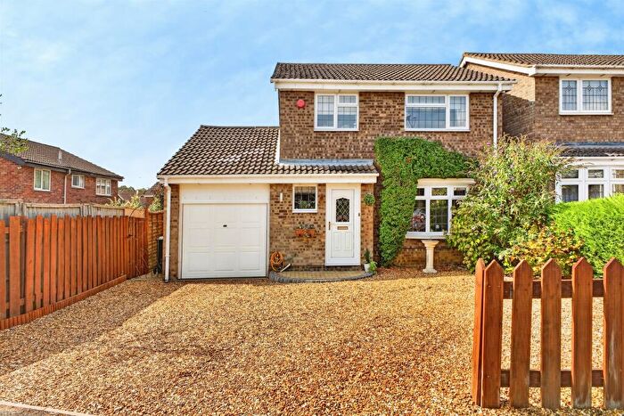3 Bedroom Detached House For Sale In Bramcote Drive, Northampton, NN3