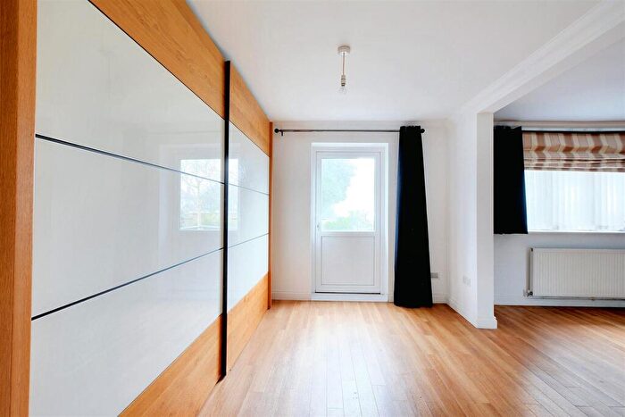2 Bedroom Detached Bungalow For Sale In Derby Road, Beeston, Nottingham, NG9