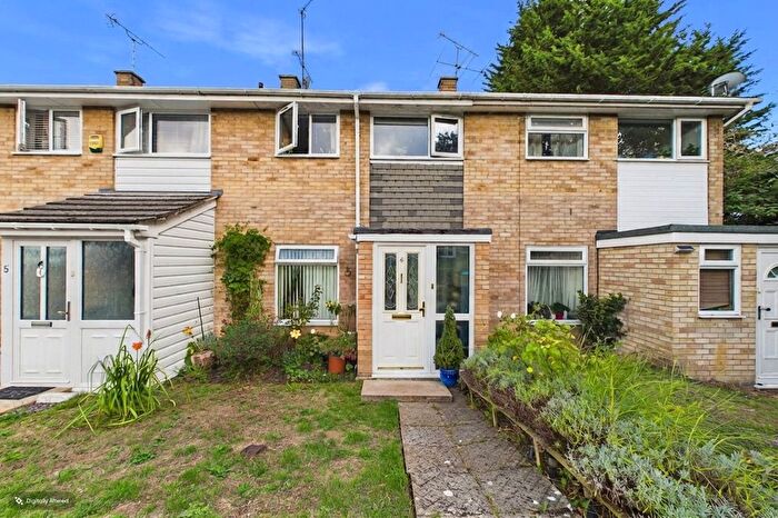 3 Bedroom Terraced House For Sale In Romany Close, Tilehurst, Reading, Berkshire, RG30