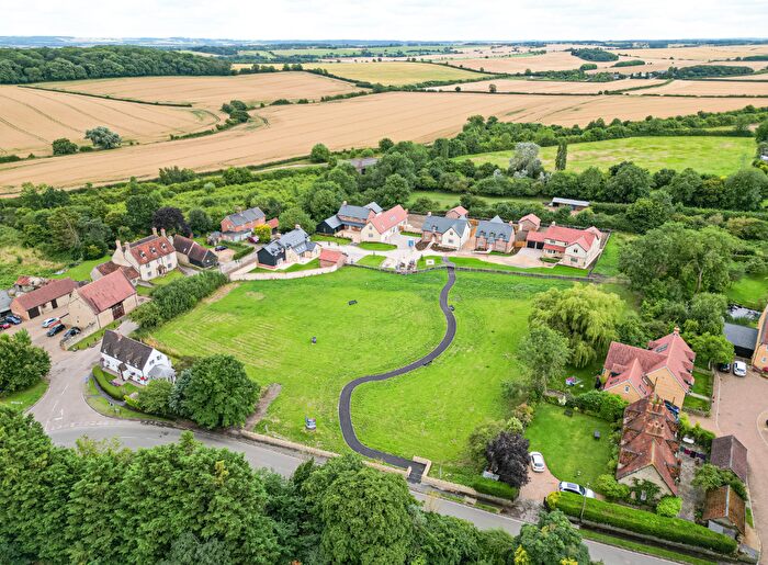 4 Bedroom Detached House For Sale In Summer Haus, Spring Lane, MK43