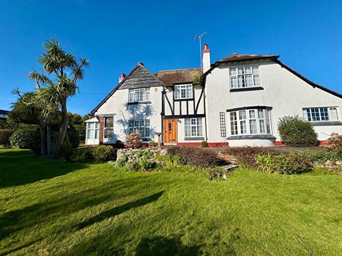 4 Bedroom Detached House For Sale In Livermead, Torquay, TQ2
