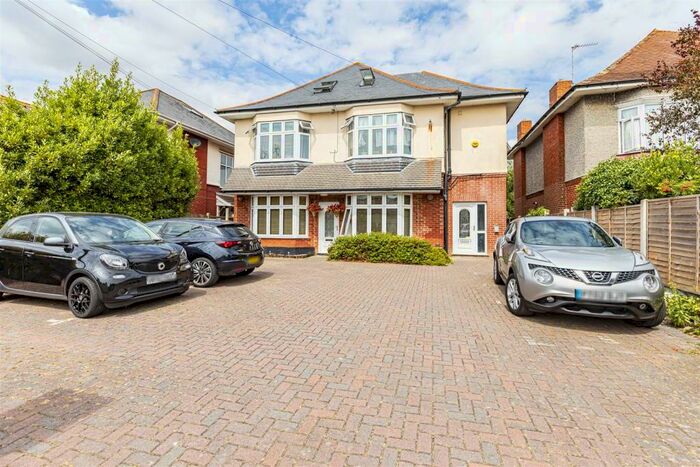 2 Bedroom Flat To Rent In Lowther Road, Bournemouth, BH8