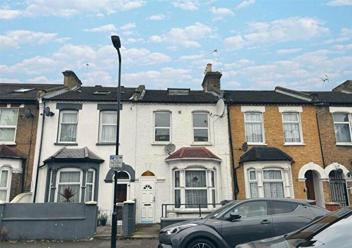 5 Bedroom House To Rent In Ivy Road, Walthamstow, London, E17