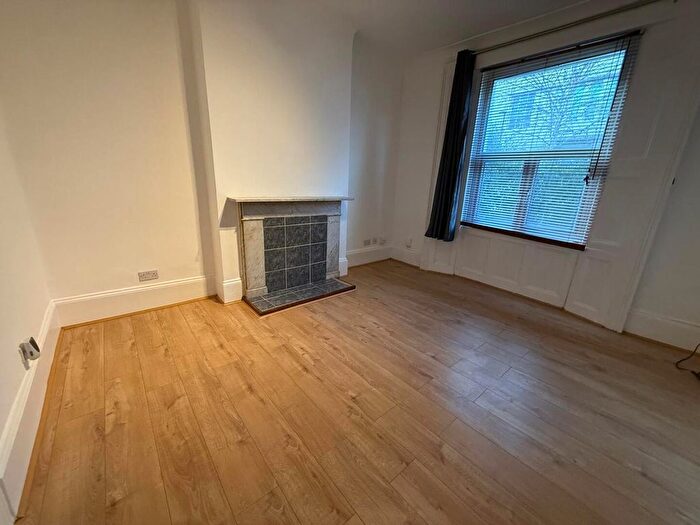 1 Bedroom Flat To Rent In Sussex Way, London, N7