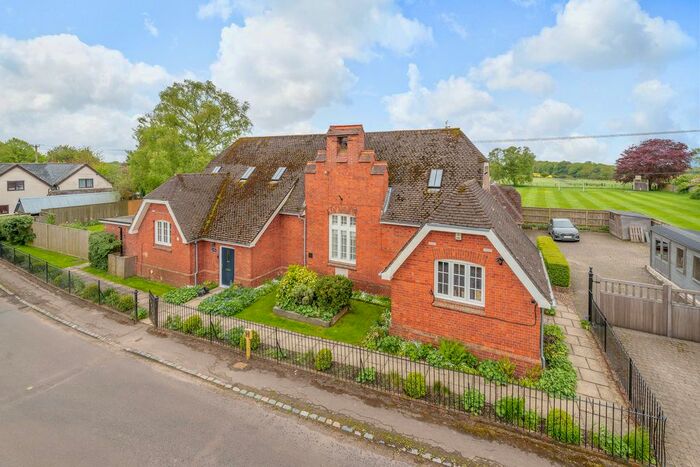 6 Bedroom Detached House For Sale In Nuffield, Henley-On-Thames, Oxfordshire, RG9