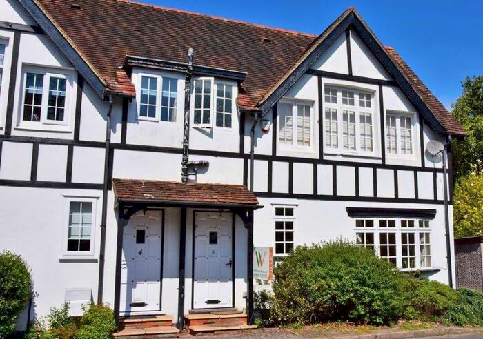 2 Bedroom Semi-Detached House To Rent In Monycrower Drive, Maidenhead, Berkshire, SL6