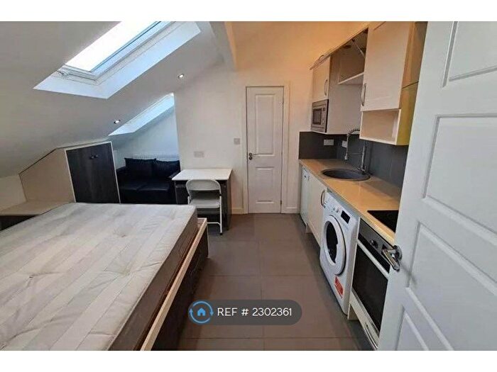 Studio To Rent In Rufford Street, London, N1