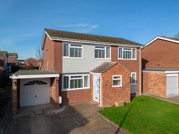 4 Bedroom Detached House For Sale In Treetops, Felixstowe, IP11