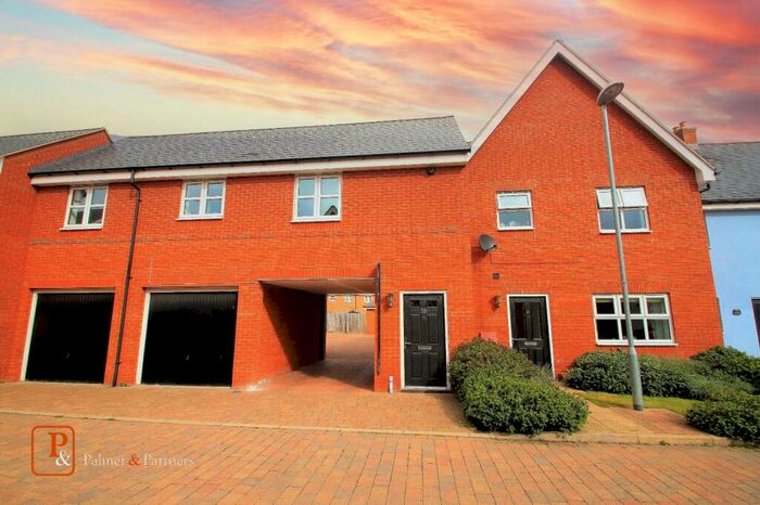 2 Bedroom Maisonette To Rent In Peache Road, Colchester, Essex, CO1