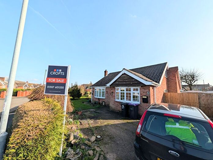3 Bedroom Detached Bungalow For Sale In Plumtree Lane, North Thoresby, DN36