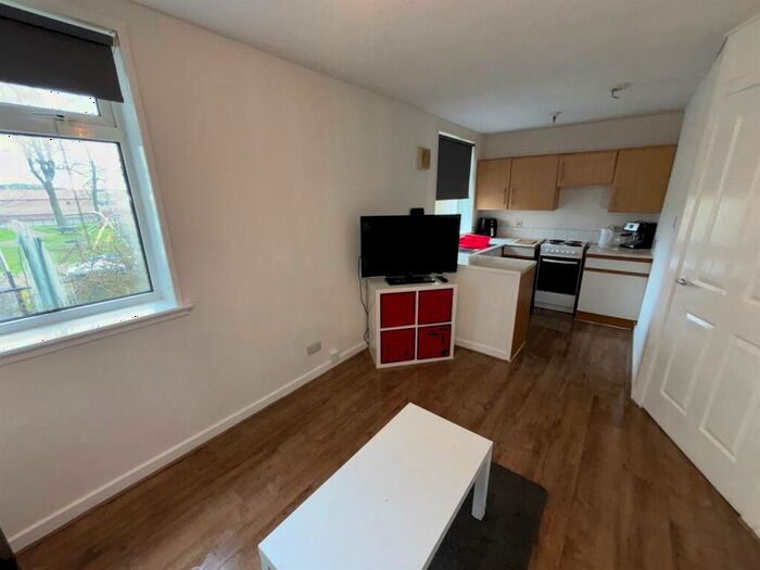 1 Bedroom Flat To Rent In Coronation Street, Carstairs Junction, Lanark, ML11
