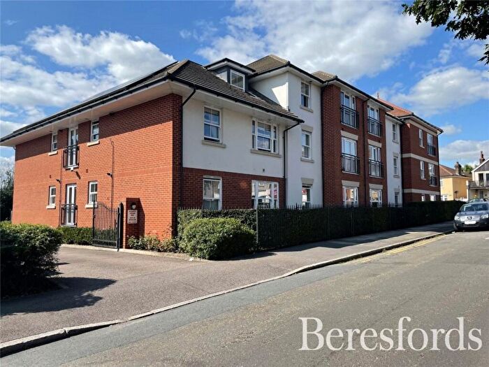 2 Bedroom Apartment For Sale In Hornchurch Road, Hornchurch, RM12