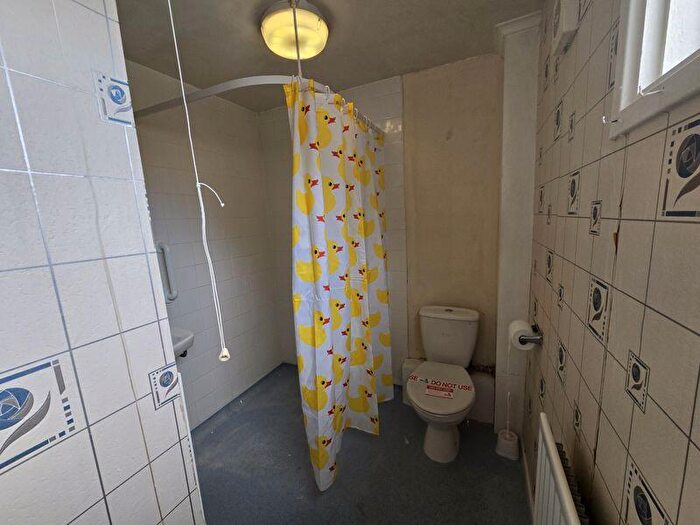 3 Bedroom End Of Terrace House For Sale In Chesters Avenue, Newcastle Upon Tyne, NE12