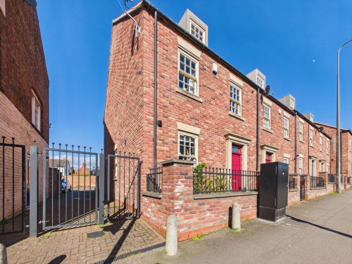 3 Bedroom End Of Terrace House For Sale In Blue Bell Court, Whitecross Street, Barton-Upon-Humber, Lincolnshire, DN18