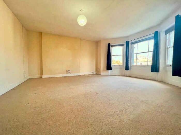 2 Bedroom Flat To Rent In Manor Park, London, SE13