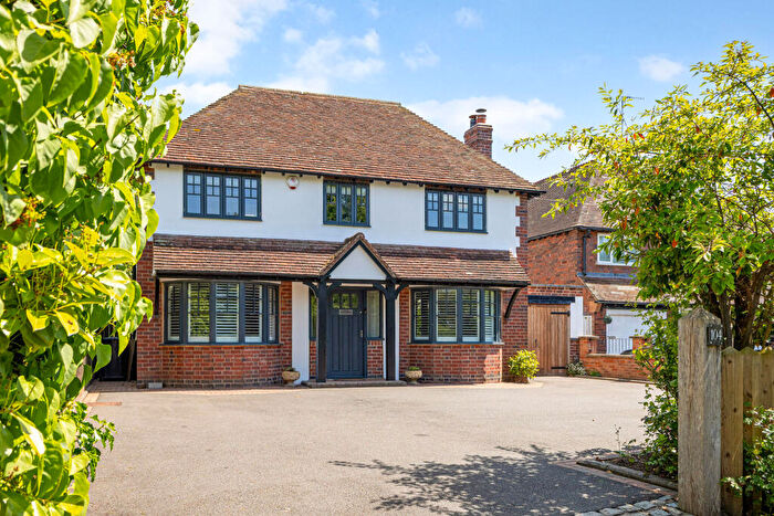 5 Bedroom House For Sale In Shipston Road, Stratford-Upon-Avon, CV37