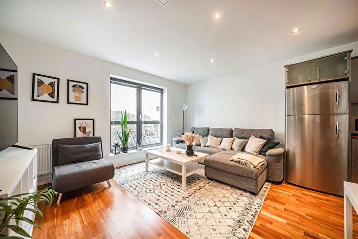 2 Bedroom Flat For Sale In Boundary Street, Shoreditch, E2
