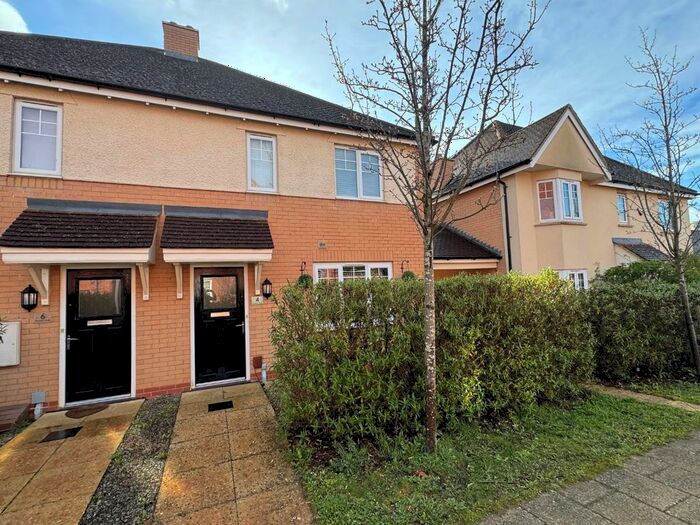 3 Bedroom Semi-Detached House To Rent In Einstein Walk, Northampton, NN5