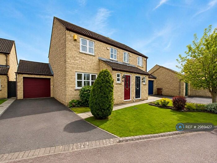 3 Bedroom Semi-Detached House To Rent In Lavender Road, Cheltenham, GL51