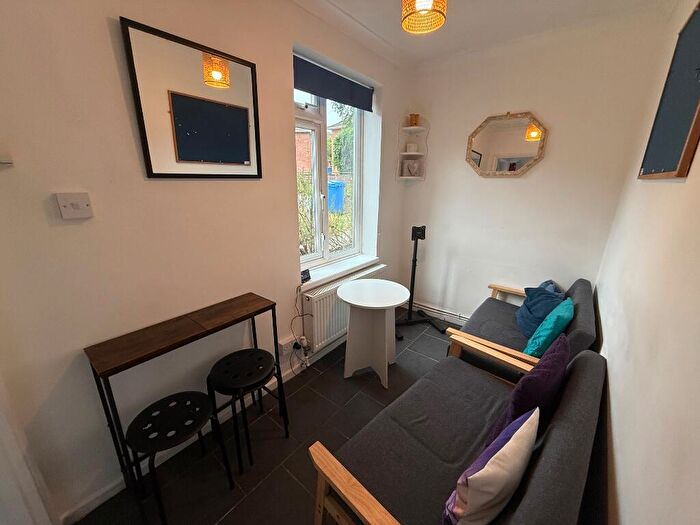 3 Bedroom Flat To Rent In Wakefield Road, Norwich, NR5