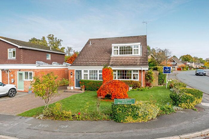 3 Bedroom Detached House For Sale In Gainsborough Drive, Ascot, SL5
