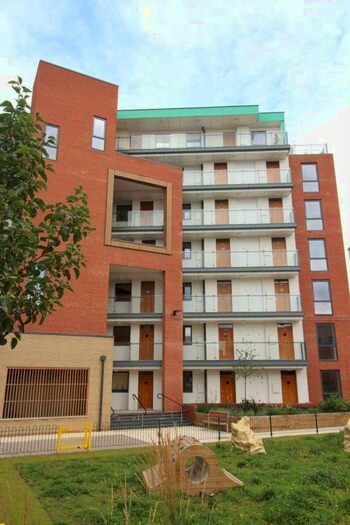 2 Bedroom Apartment To Rent In Zephyr Court, Stoke Quay, IP2