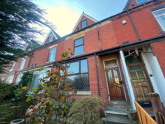 3 Bedroom House To Rent In Osmondthorpe Lane, Leeds, LS9